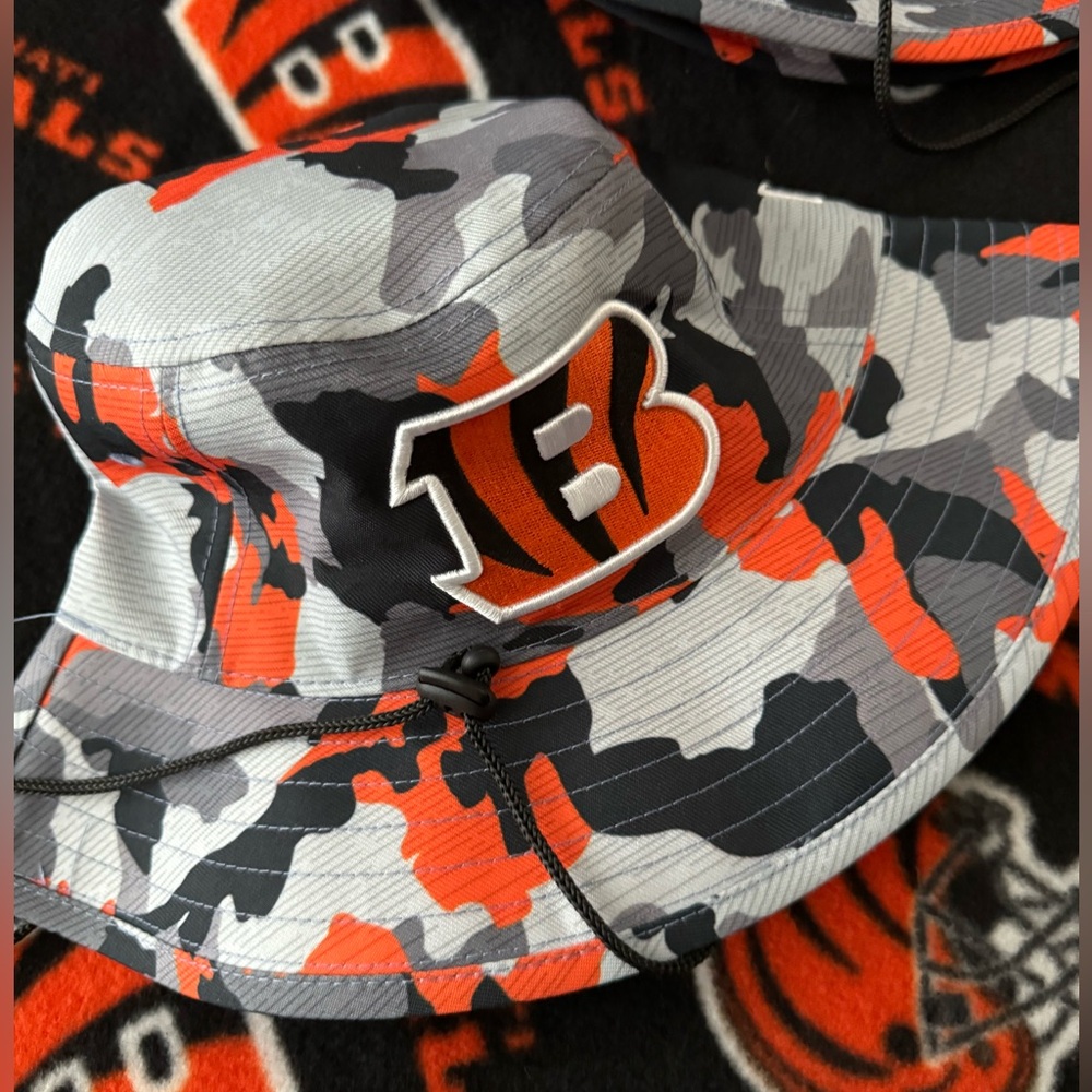 (SAMPLE) Bengal fan bucket hat. (NWOT)